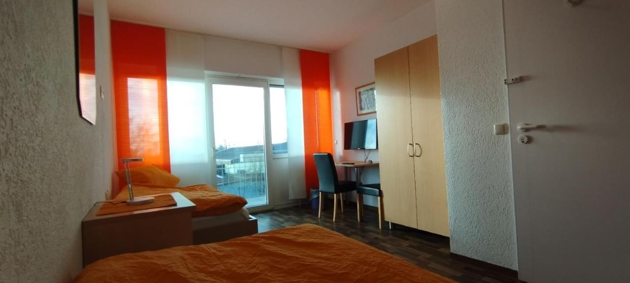 Aparthotel Gaststaette Zur Tribuene Pfungstadt Exterior foto