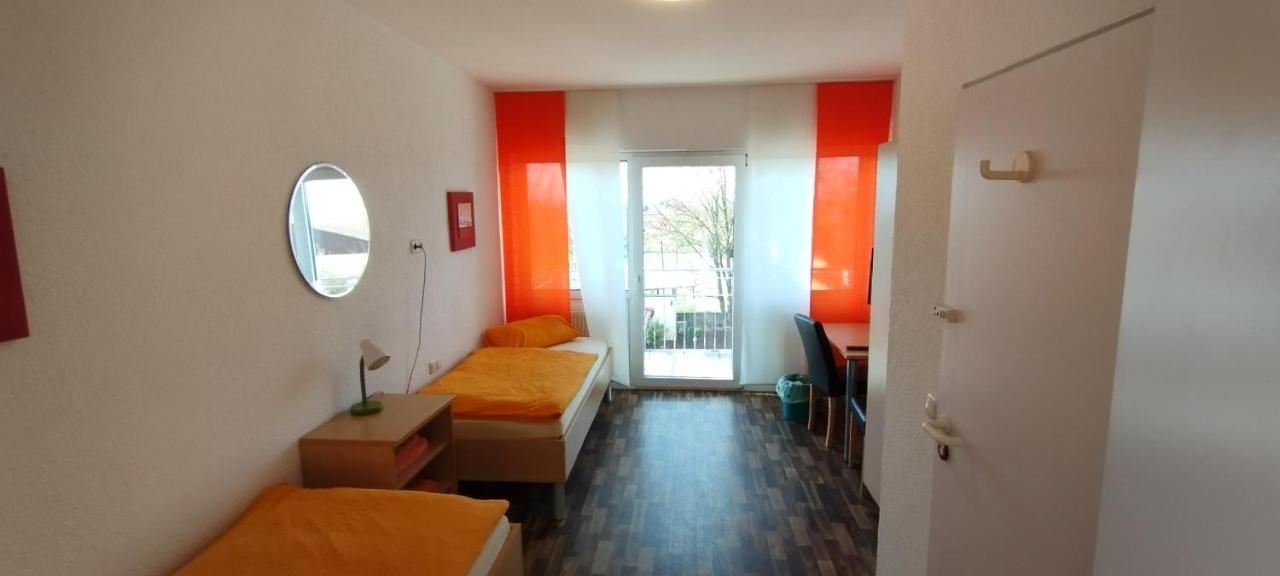 Aparthotel Gaststaette Zur Tribuene Pfungstadt Exterior foto